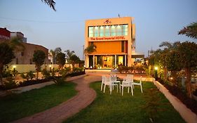 The Grand Imperial Hotel