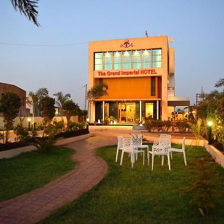 The Grand Imperial Hotel Morbi Exterior photo
